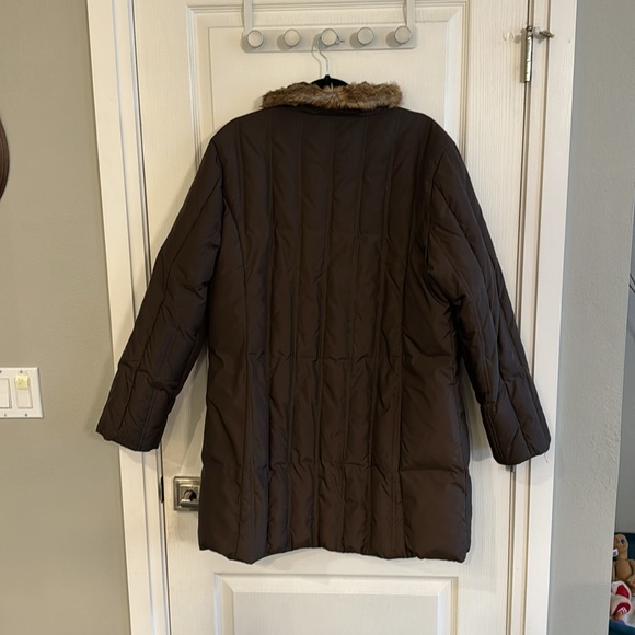 LARRY LEVINE VINTAGE DOWN PUFFER
COAT WITH RABBIT FUR TRIM SIZE XL - Picture 3 of 8